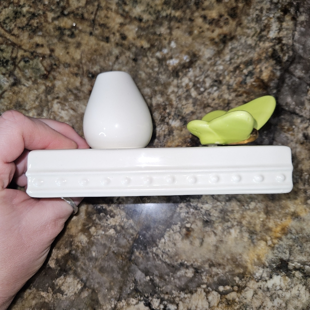 NF Nora Fleming White Ceramic Bud Vase Pen Toothpick Holder Green Butterfly HTF - Picture 8 of 16